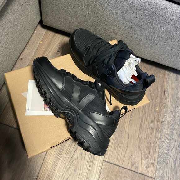 🖤SOLD🖤 VEJA X Venturi Ripstop Black Shoes - Picture 6 of 9